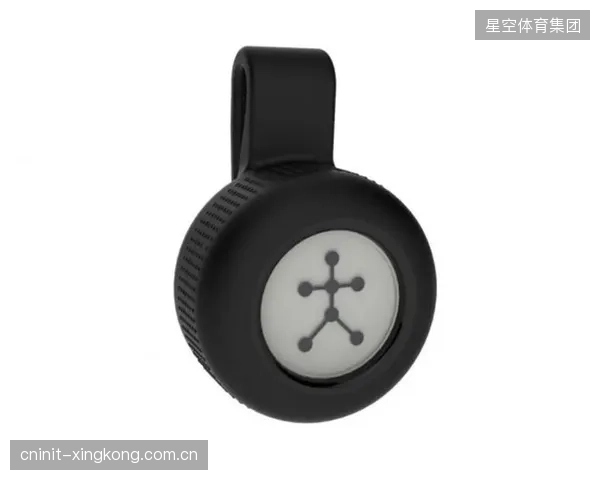 棒球性能评估进入量化时代：内置传感器不仅追踪飞行轨迹，更开始监测牛皮在连续撞击下的弹性模量变化